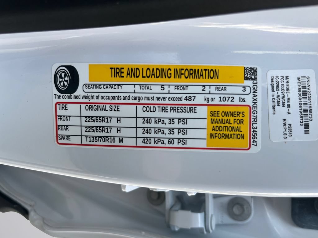 Used 2024 Chevrolet Equinox LT w/ LPO, Cargo Package FWD image 20