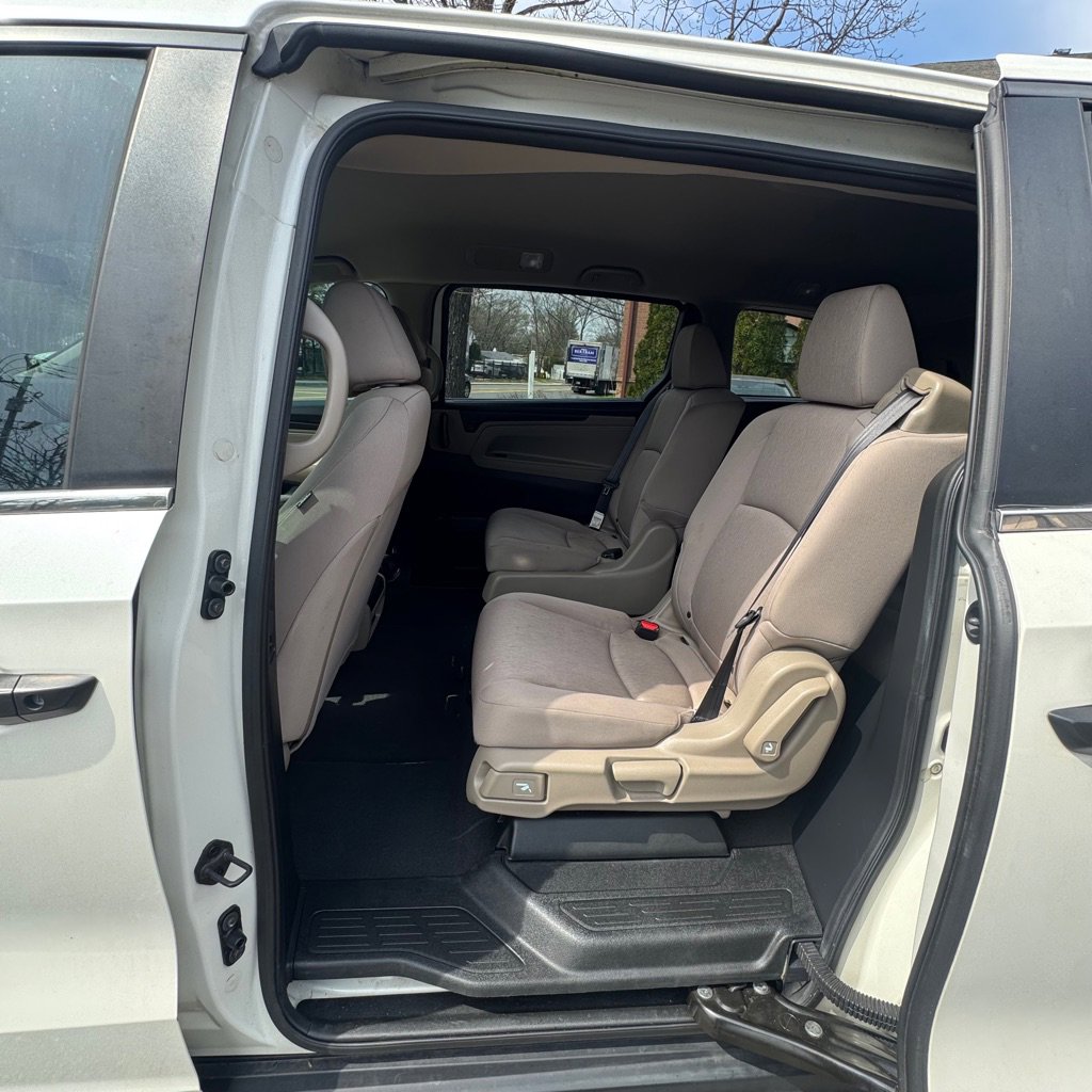 Used 2019 Honda Odyssey LX image 13