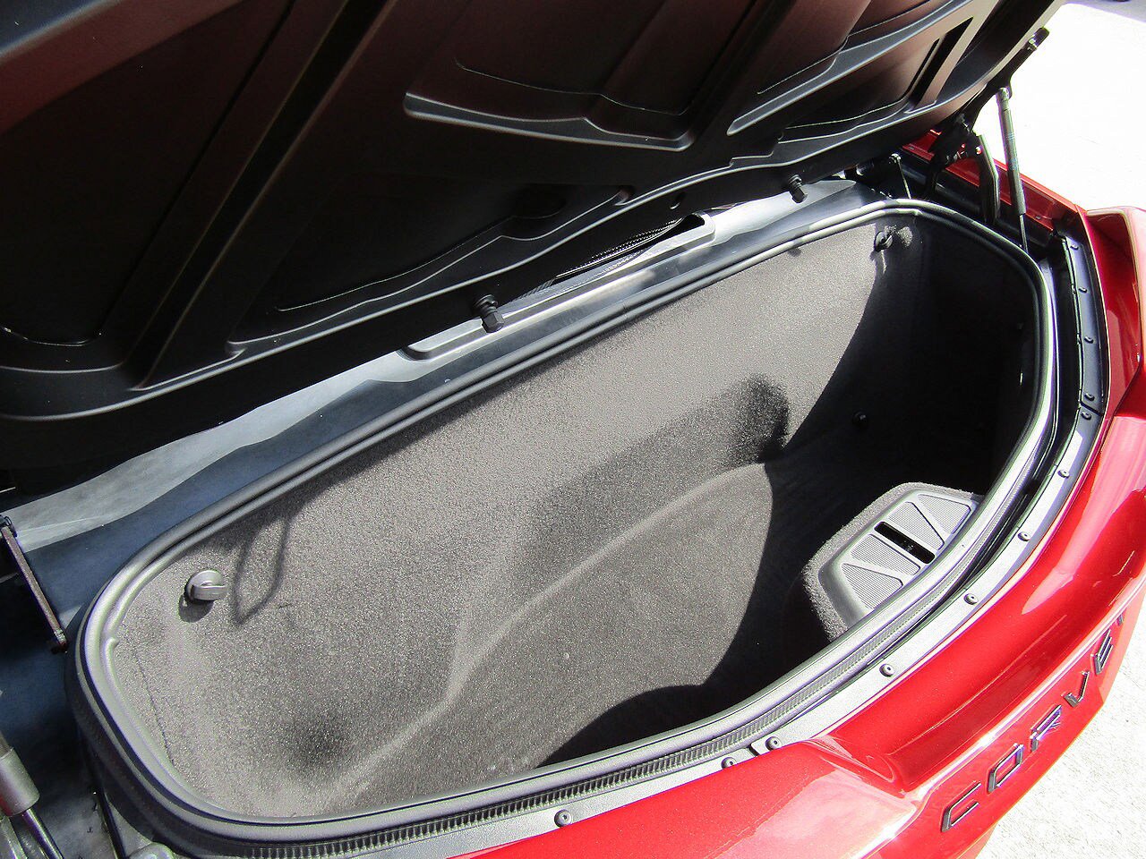 Used 2021 Chevrolet Corvette Stingray Premium Conv w/ Z51 Performance Package RWD image 20