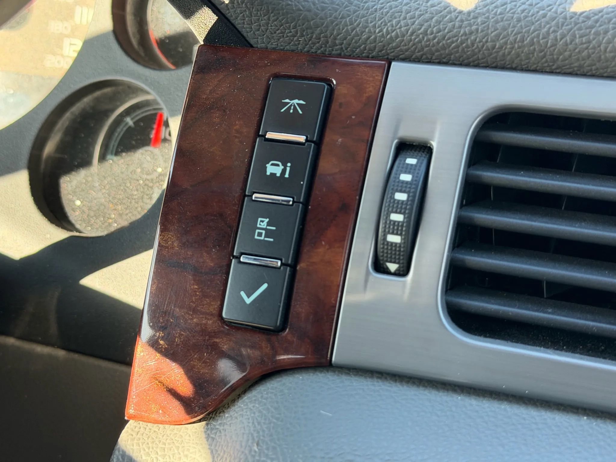 Used 2013 GMC Sierra 1500 SLT w/ SLT Convenience Package image 38