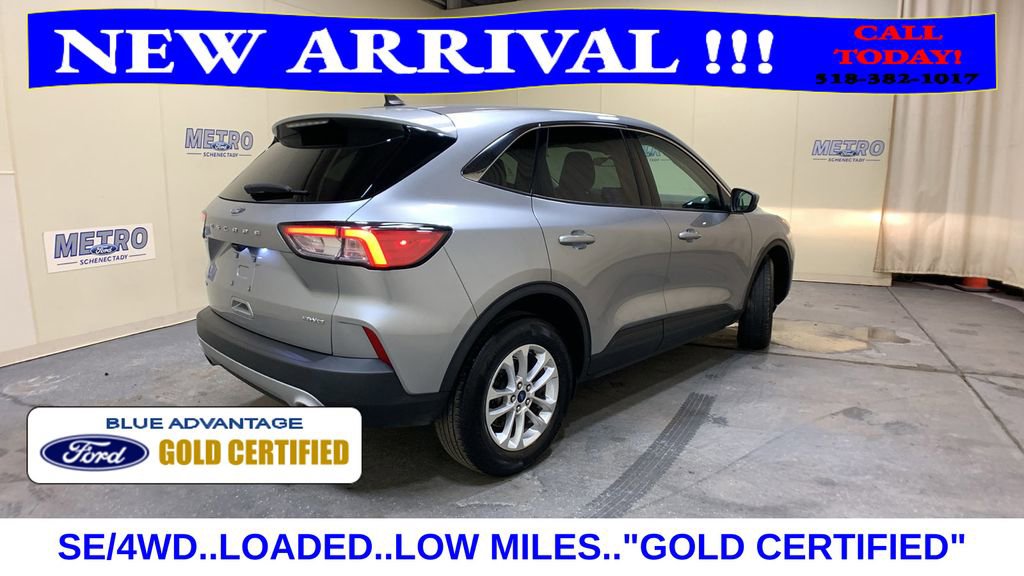 Used 2021 Ford Escape SE image 3