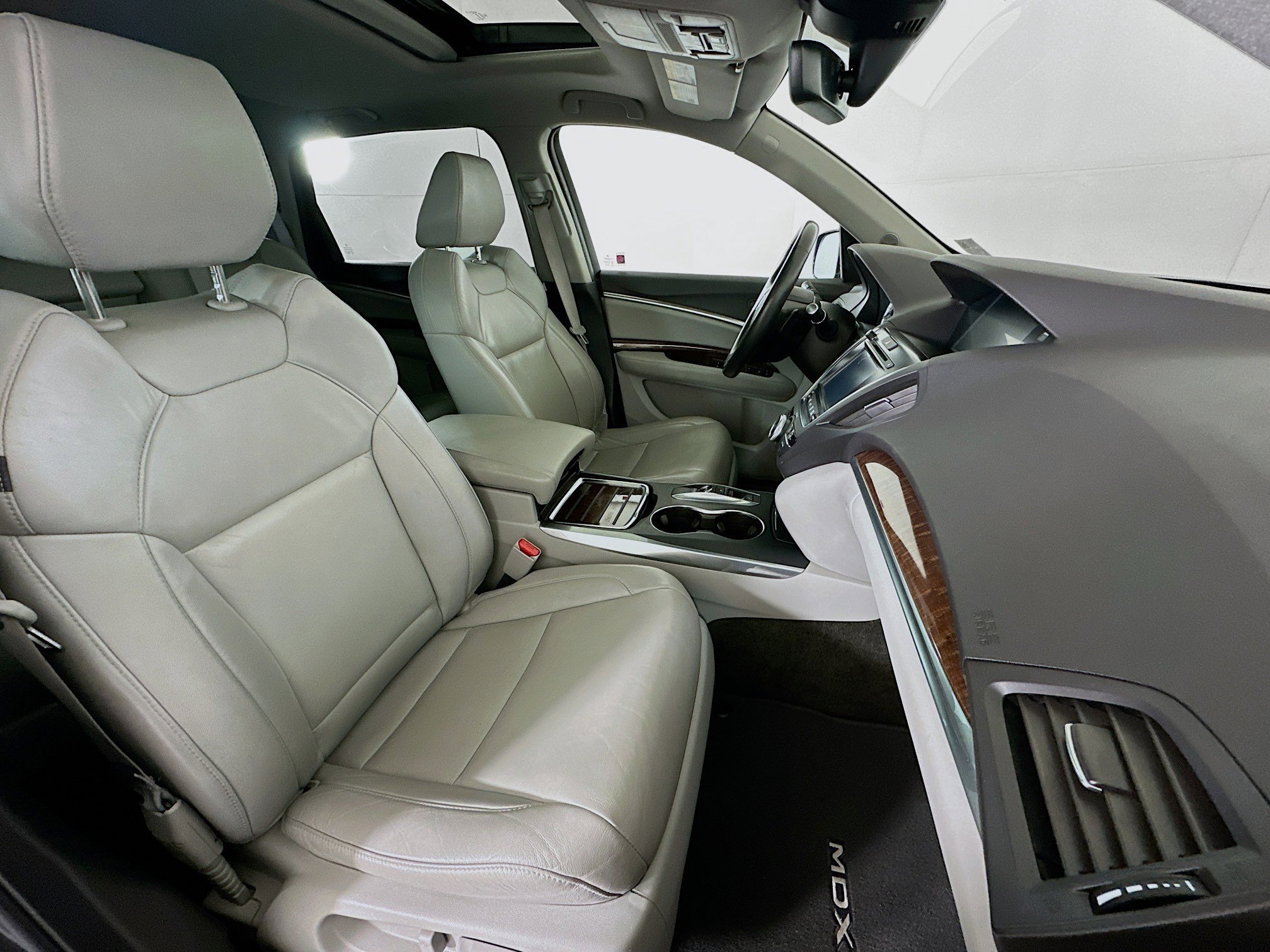 Used 2018 Acura MDX FWD w/ Technology Package image 34