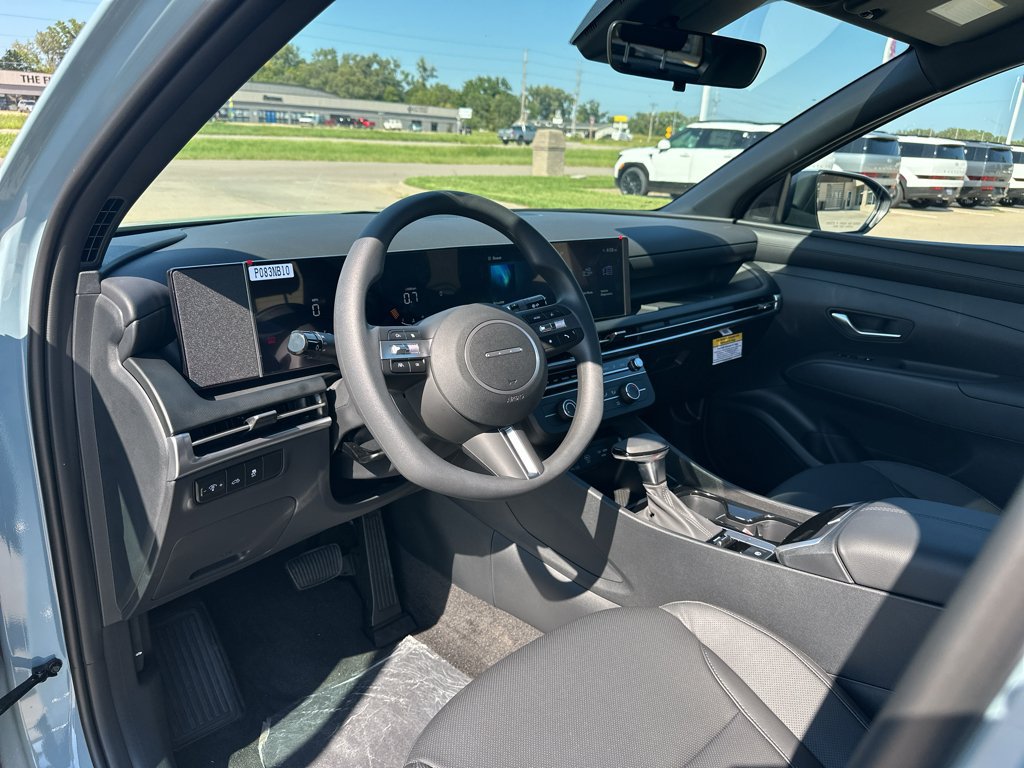 New 2027 Hyundai Santa Cruz SE AWD/4WD image 2