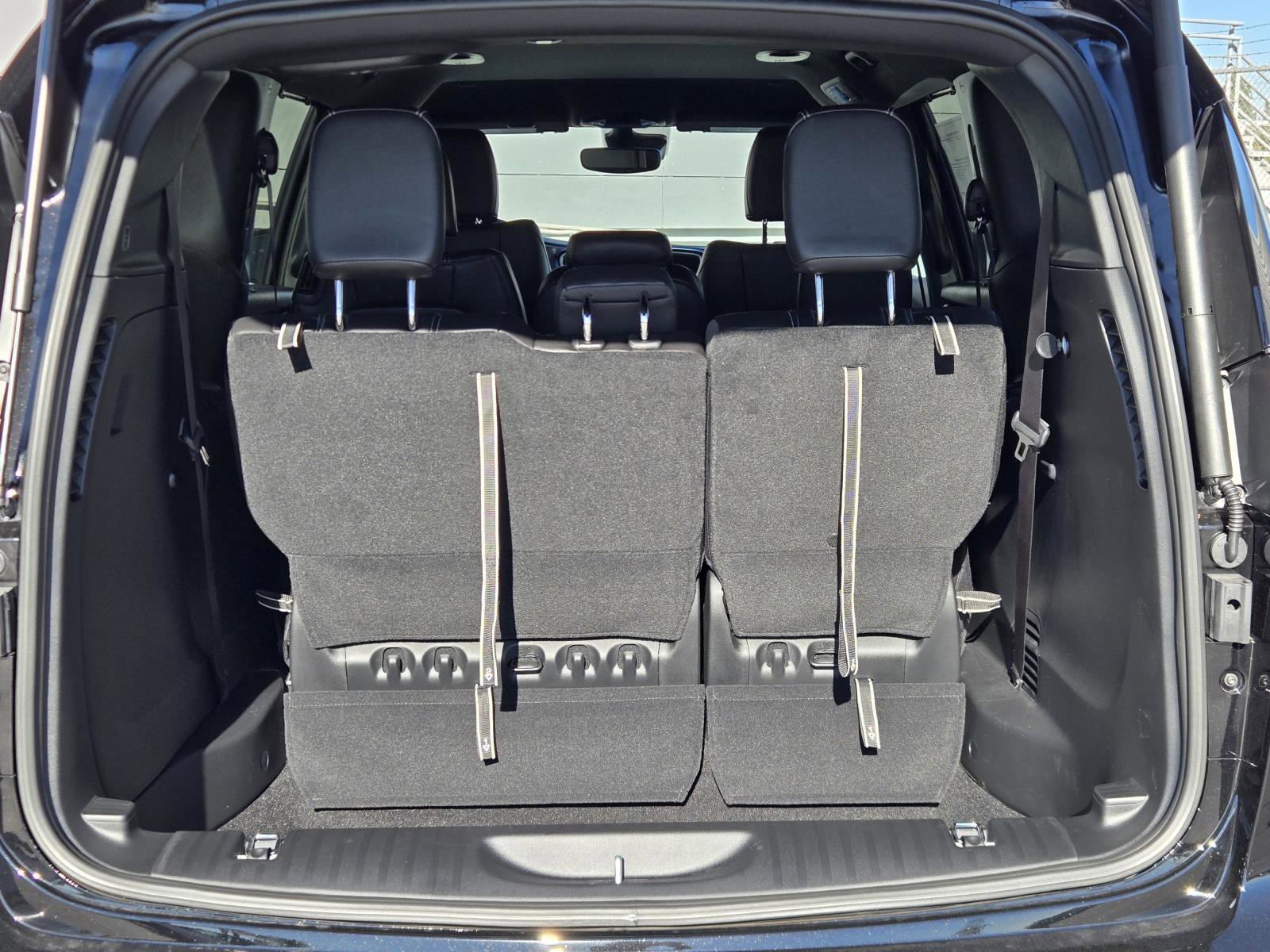 New 2026 Chrysler Pacifica Select w/ S Appearance Package image 28