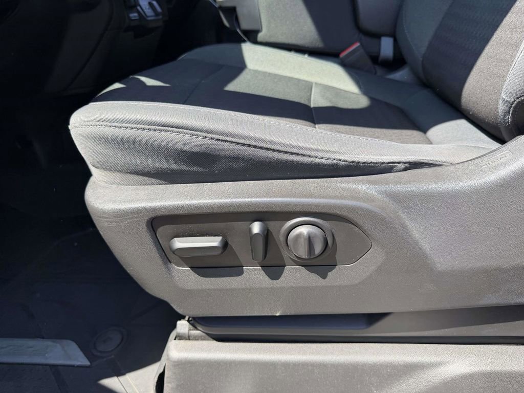 Used 2019 Chevrolet Silverado 1500 RST AWD/4WD image 21