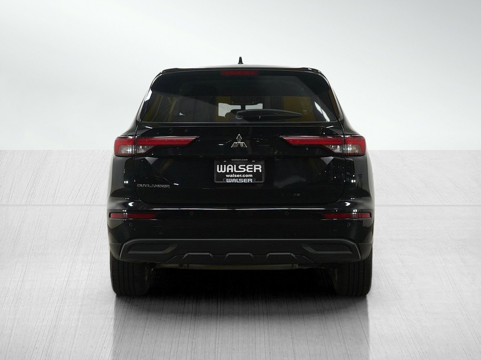 Used 2024 Mitsubishi Outlander ES image 4