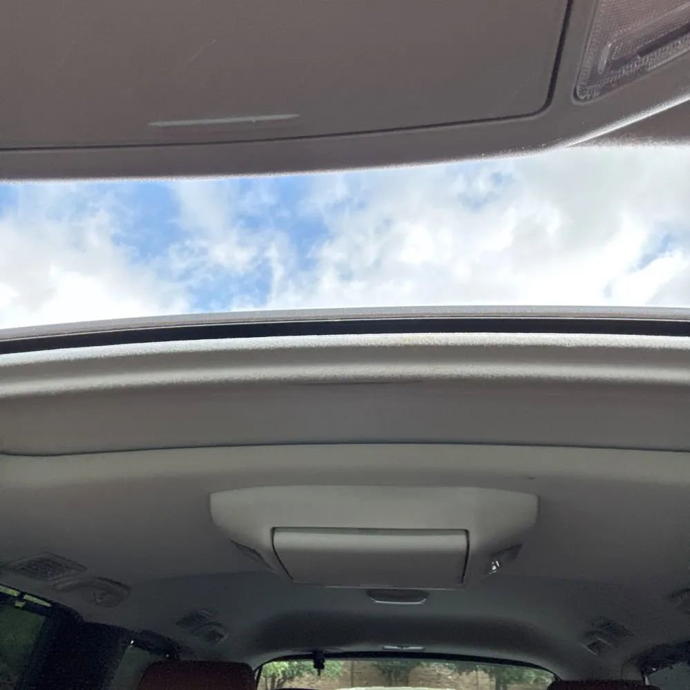 Used 2014 Toyota Sequoia Platinum RWD image 11