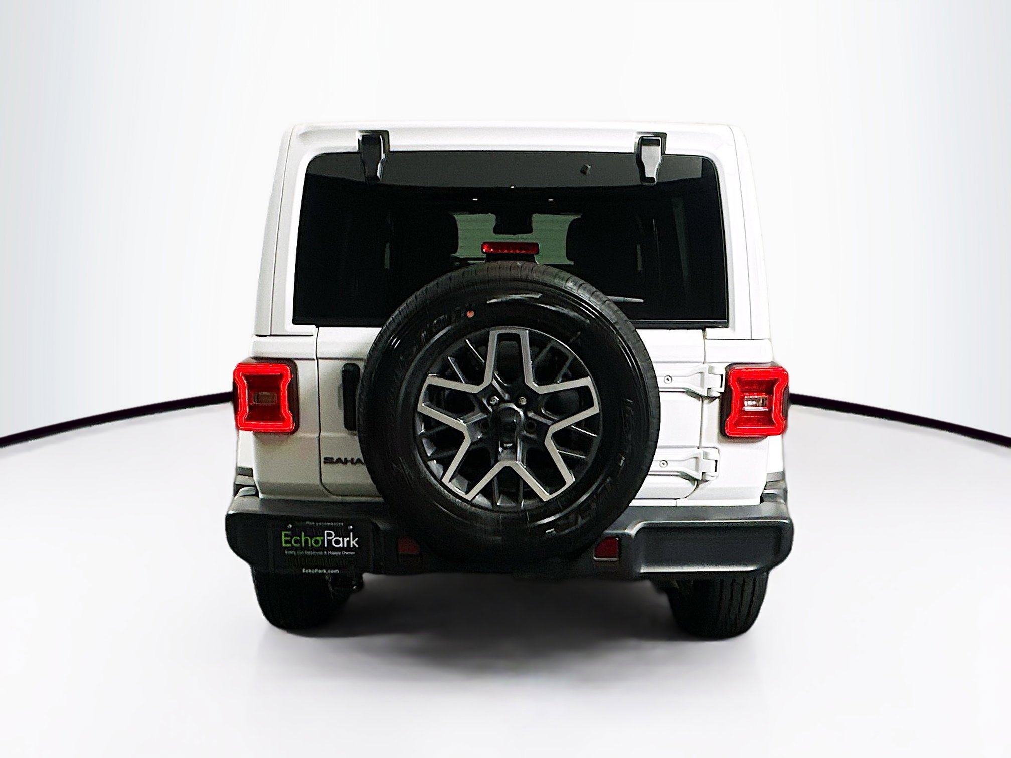 Used 2025 Jeep Wrangler Unlimited Sahara AWD/4WD image 7