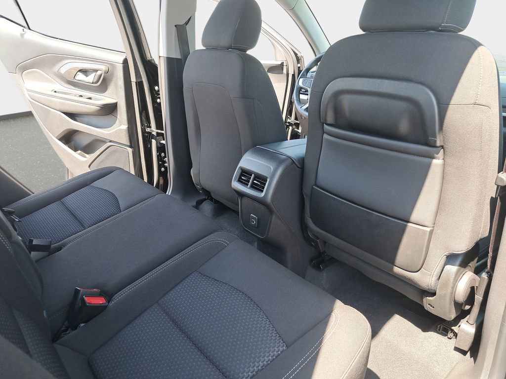 Used 2023 GMC Terrain SLE AWD/4WD image 12