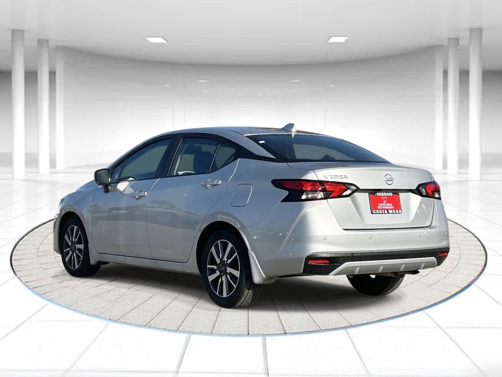 Used 2025 Nissan Versa SV w/ Trunk Package image 2