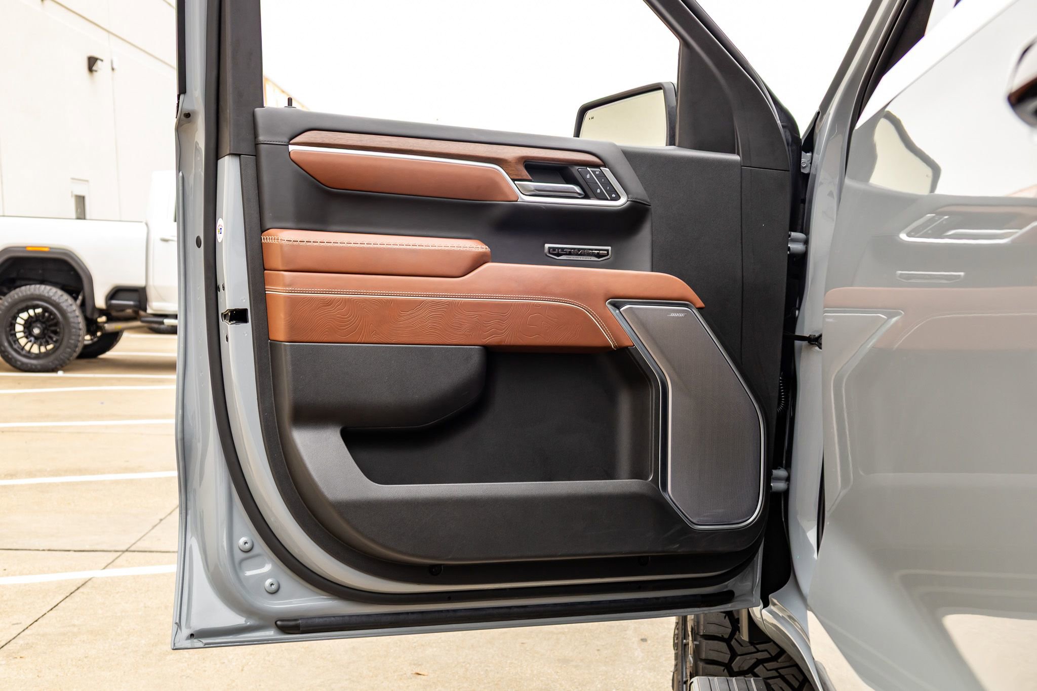 Used 2025 GMC Sierra 1500 Denali Ultimate image 35