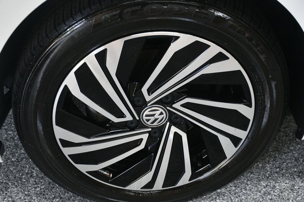 Used 2020 Volkswagen Jetta SEL Premium FWD image 18
