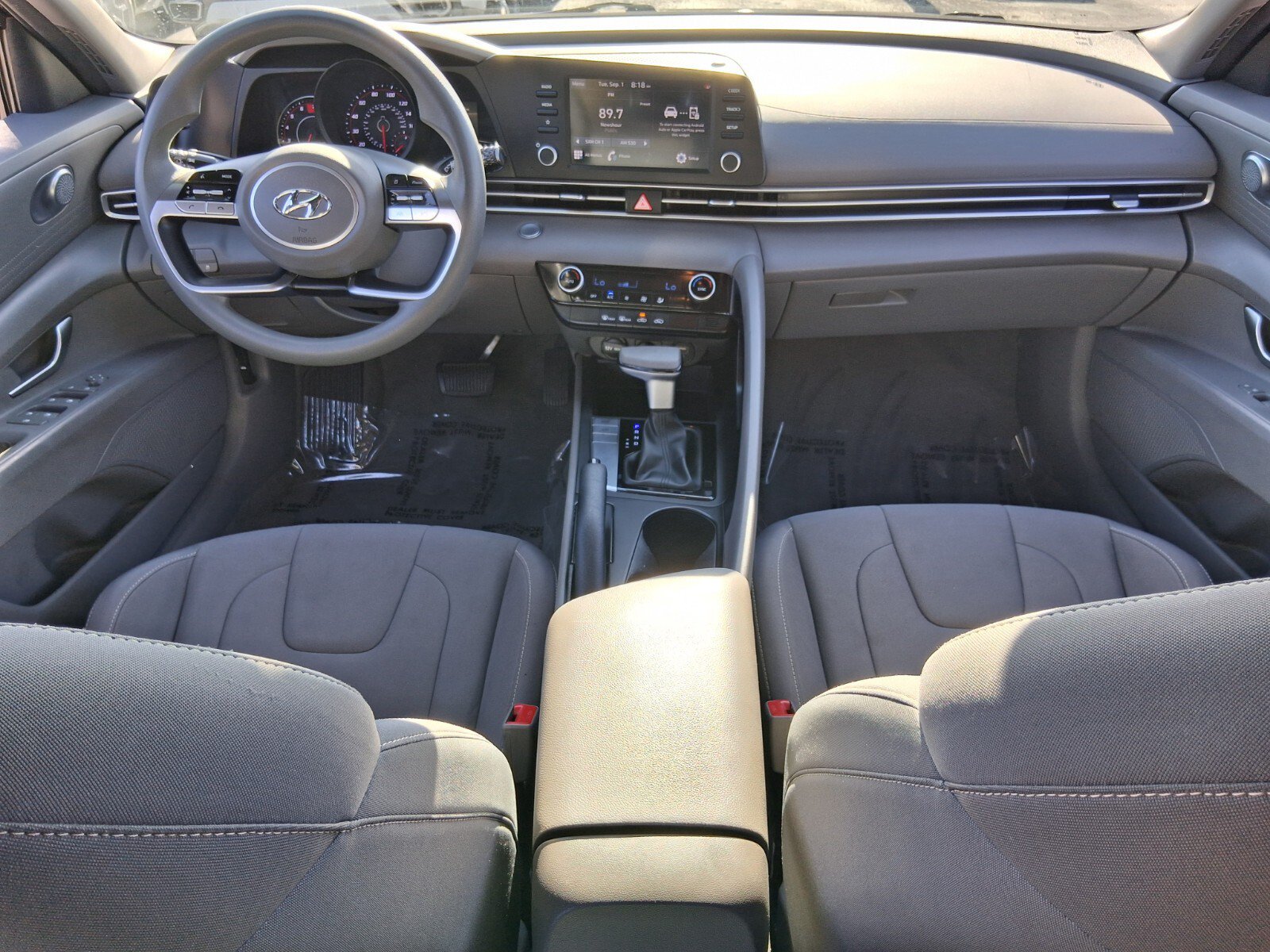 Used 2023 Hyundai Elantra SEL w/ Cargo Package FWD image 13