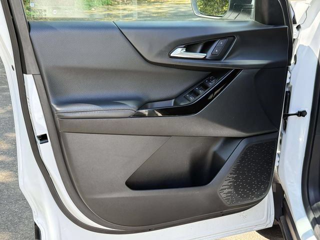 Certified 2025 Chevrolet Equinox LT w/ Safety and Technology Package FWD image 8