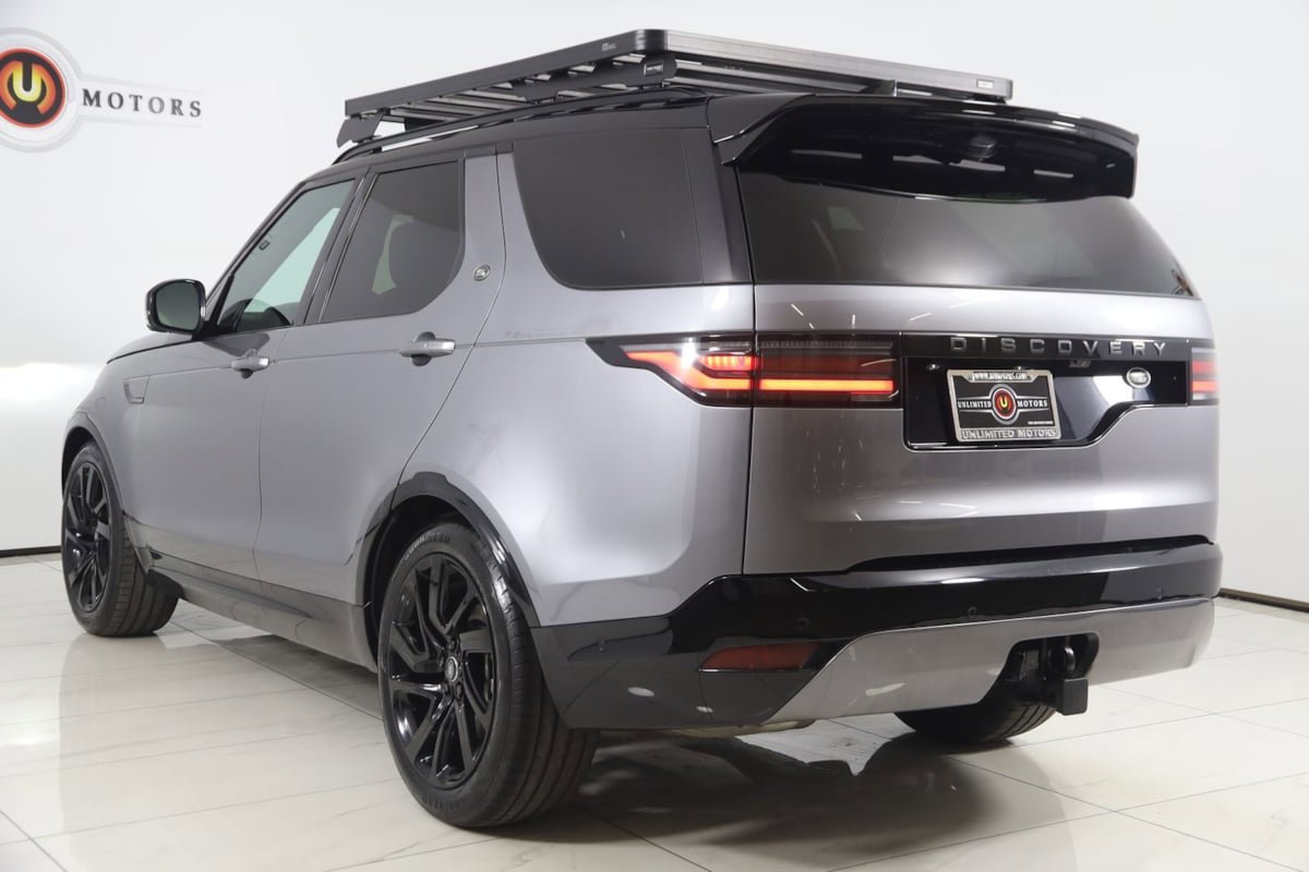 Used 2023 Land Rover Discovery S R-Dynamic AWD/4WD image 4
