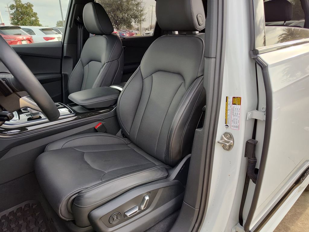 Certified 2025 Audi Q7 3.0T Prestige w/ Prestige Package image 24