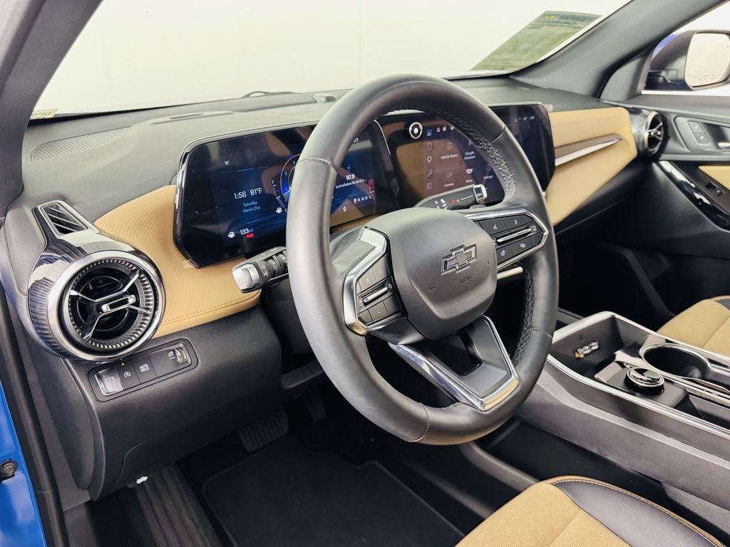 Used 2025 Chevrolet Equinox ACTIV w/ Safety and Technology Package image 10