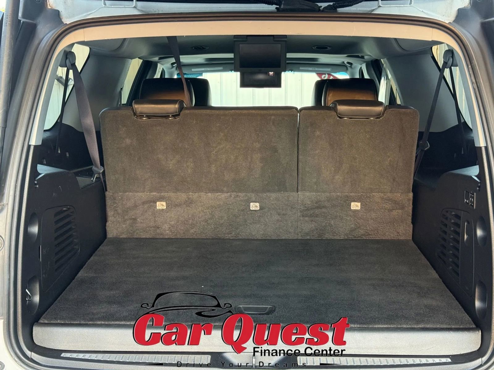 Used 2016 GMC Yukon XL SLT w/ Open Road Package AWD/4WD image 18