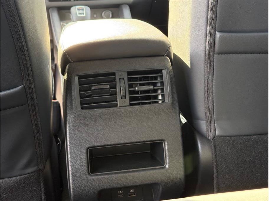 Used 2025 Mitsubishi Outlander Ralliart AWD/4WD image 21