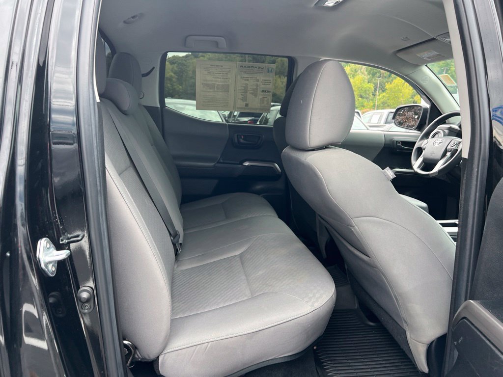 Used 2023 Toyota Tacoma SR5 AWD/4WD image 24