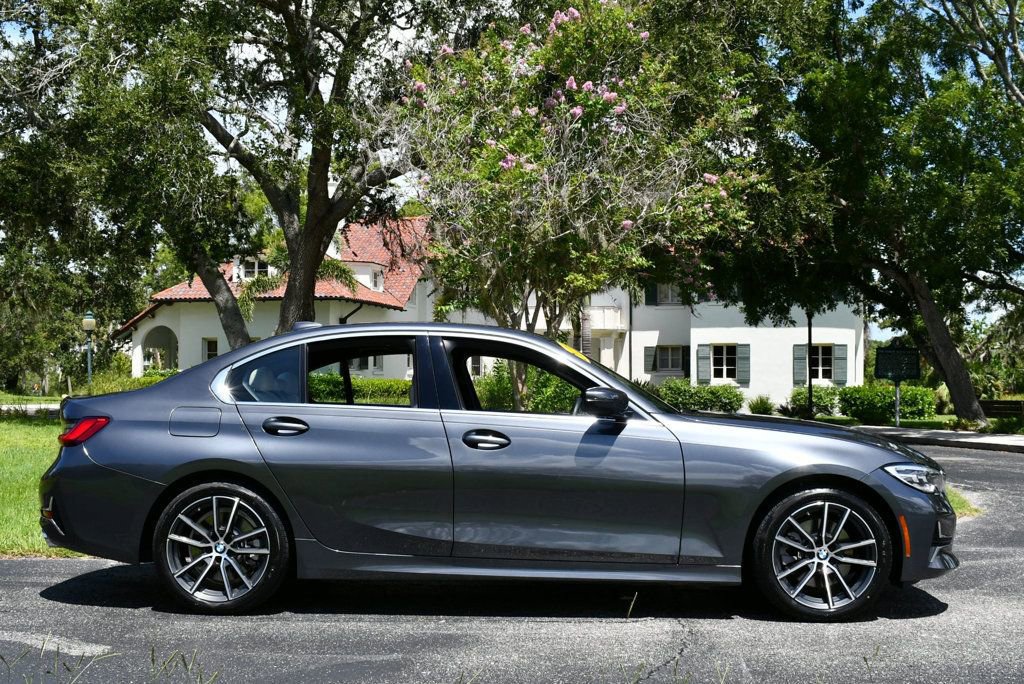Used 2020 BMW 330i Sedan w/ Premium Package image 33