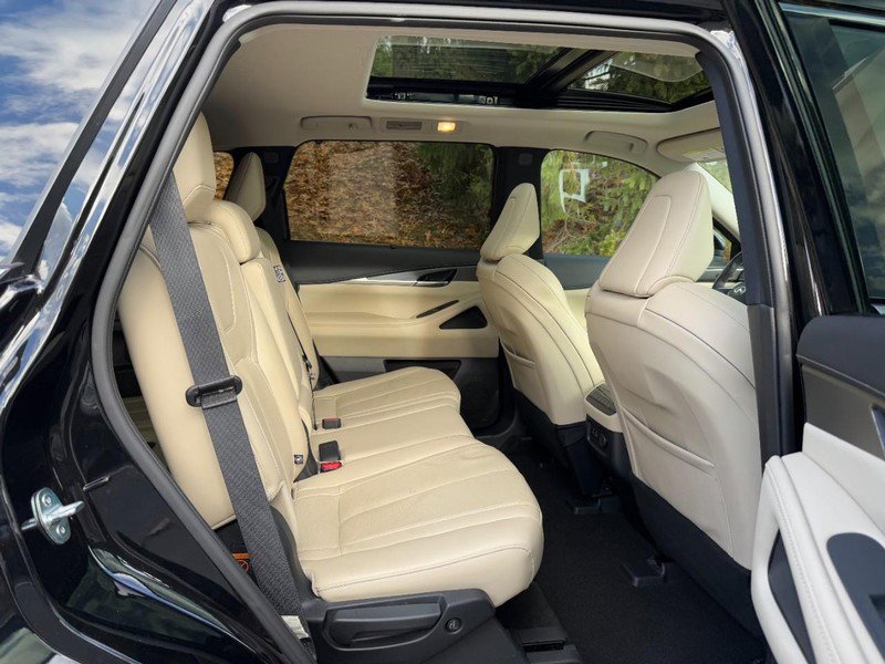 Used 2023 INFINITI QX60 Luxe w/ Cargo Package image 10