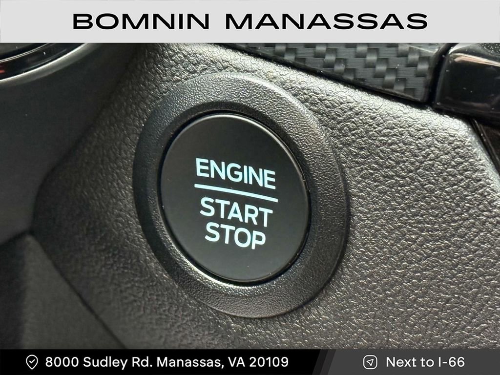 Used 2025 Ford Escape ST-Line image 13
