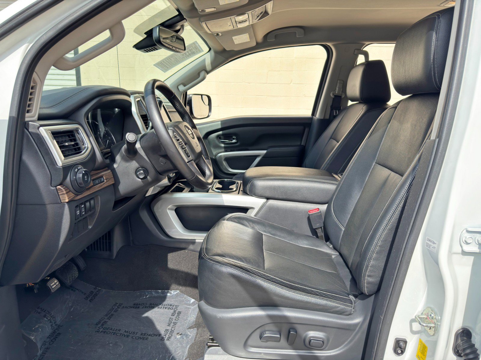 Used 2020 Nissan Titan SL w/ Protection Package 1 AWD/4WD image 15