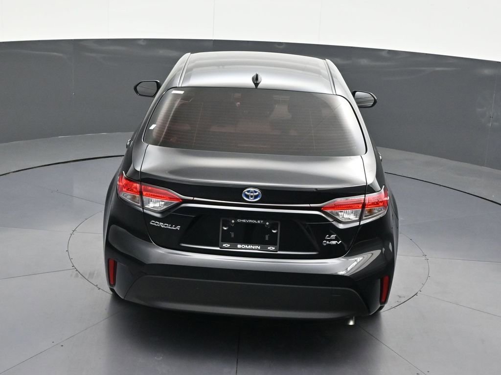 Used 2025 Toyota Corolla LE image 17