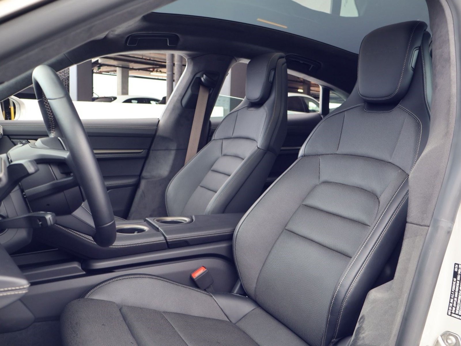 Certified 2025 Porsche Taycan Turbo AWD/4WD image 5