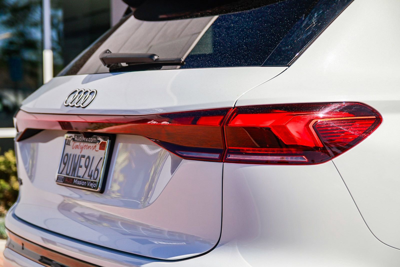 Certified 2025 Audi Q6 e-tron Premium w/ Convenience Package image 9