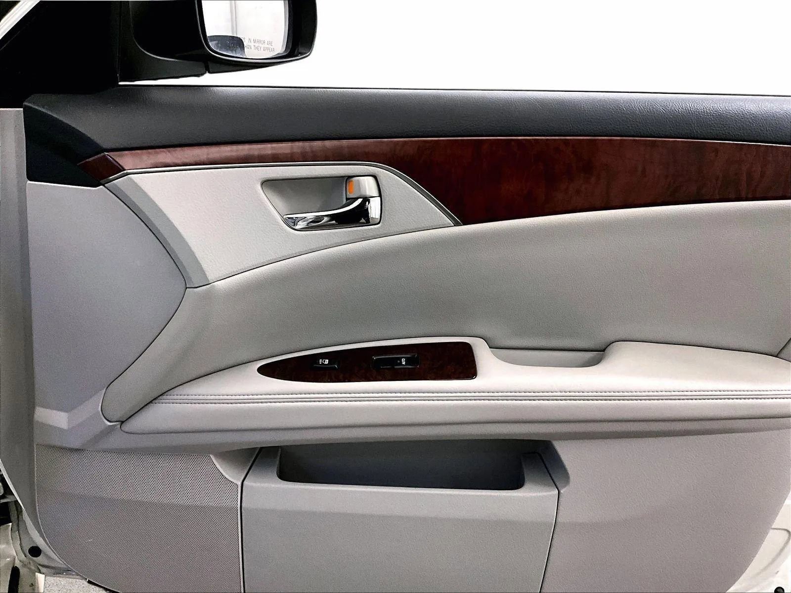 Used 2012 Toyota Avalon FWD image 24