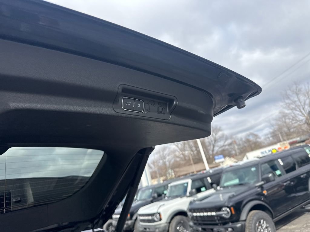 Used 2024 Ford Explorer XLT w/ Equipment Group 202A image 13