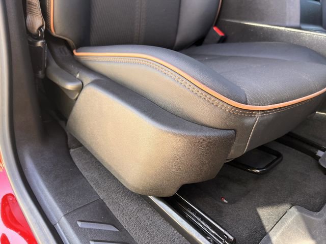 Used 2024 GMC Canyon AT4 image 27