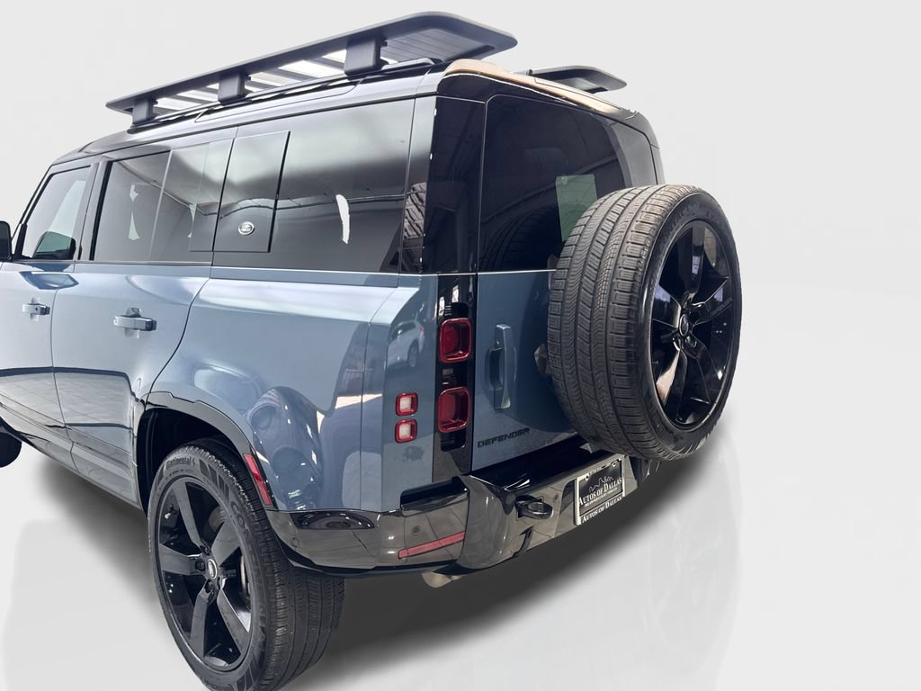 Used 2024 Land Rover Defender 110 X-Dynamic SE AWD/4WD image 19