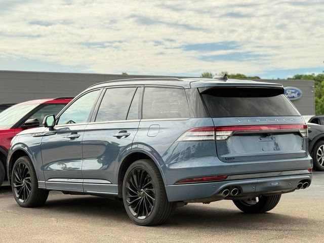 Used 2025 Lincoln Aviator Reserve w/ Jet Appearance Package AWD/4WD image 39