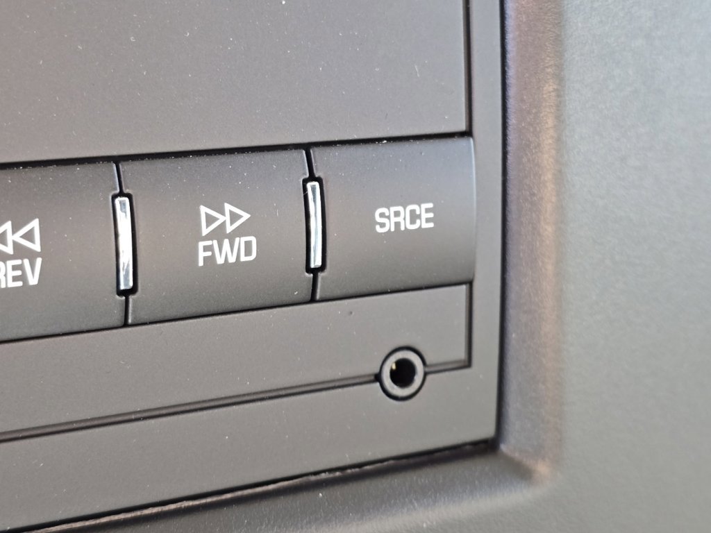 New 2026 Chevrolet Express 2500 w/ Driver Convenience Package image 4