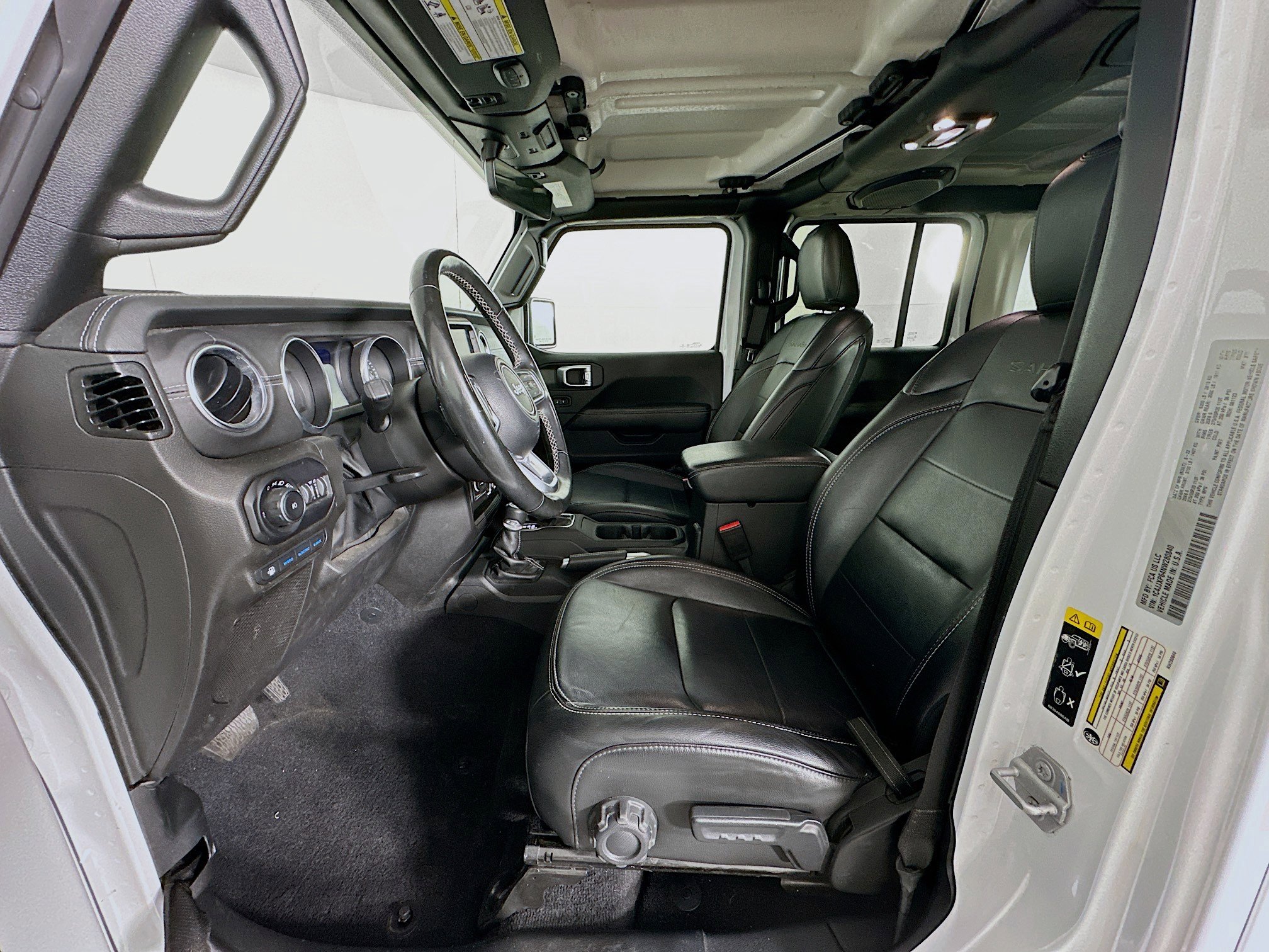 Used 2022 Jeep Wrangler Sahara w/ Cold Weather Group image 13