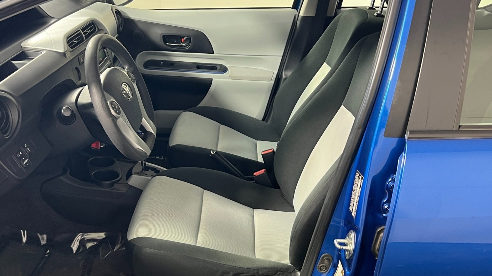 Used 2012 Toyota Prius C Two image 18