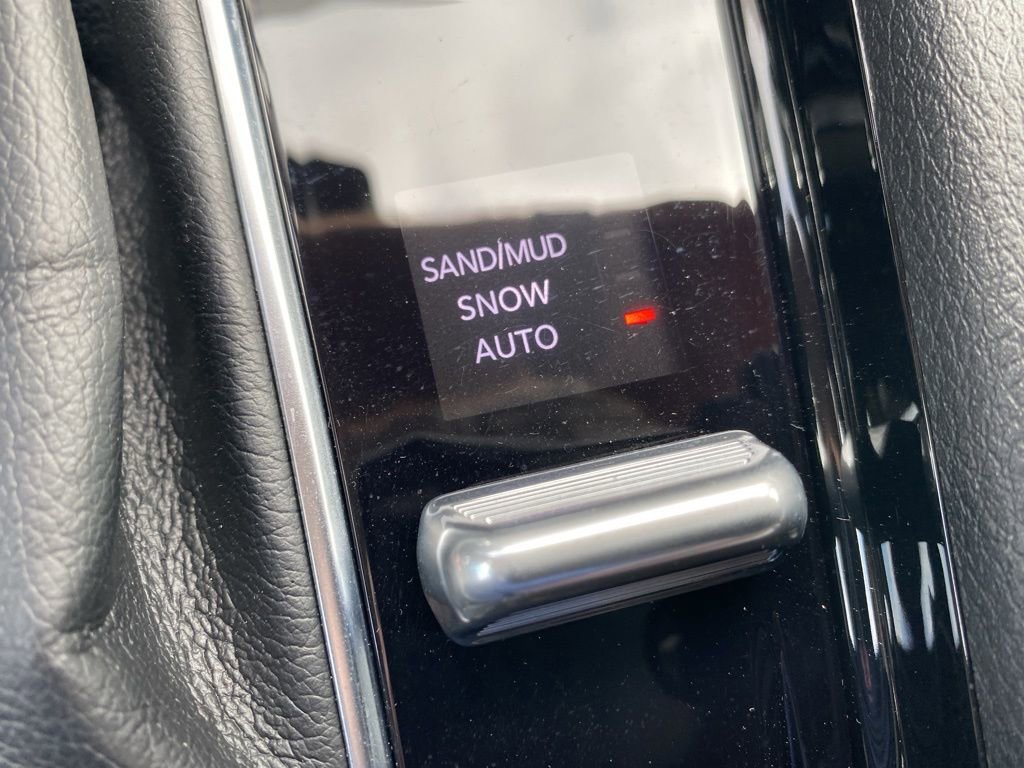 Used 2022 Jeep Compass Limited AWD/4WD image 32
