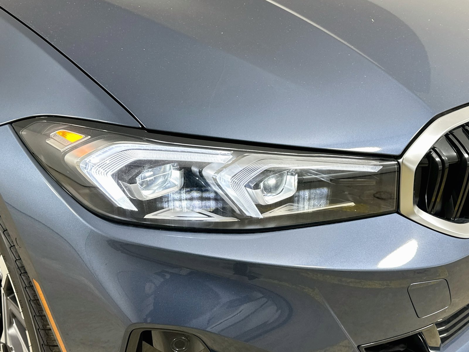 New 2026 BMW 330i xDrive Sedan w/ Premium Package AWD/4WD image 9