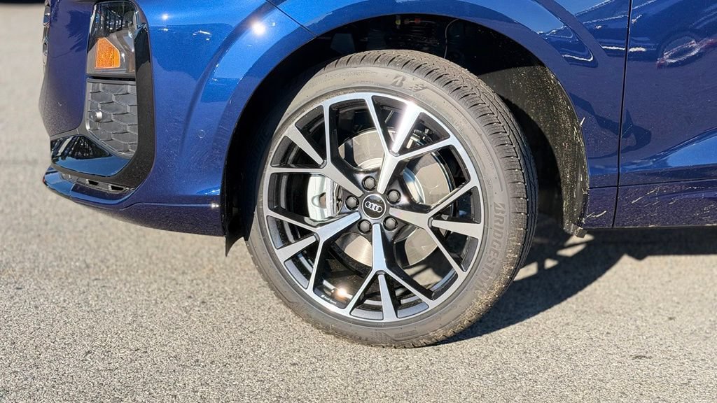New 2026 Audi Q3 quattro 2.0T AWD/4WD image 2