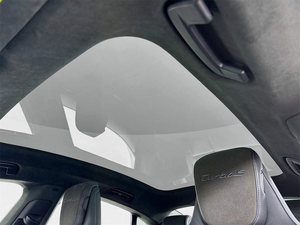 Certified 2022 Porsche Taycan Turbo S image 25