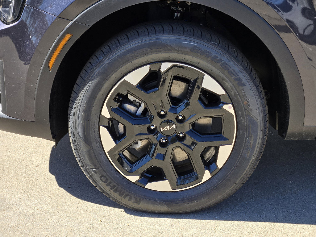 New 2026 Kia Sorento S image 8