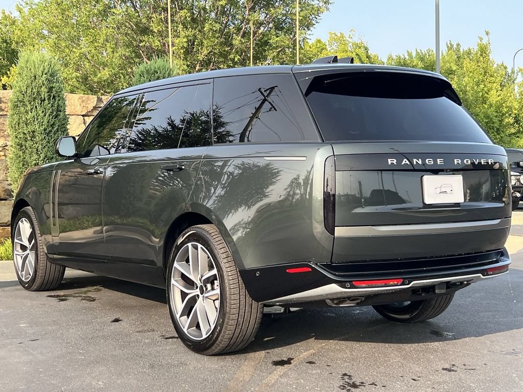 New 2026 Land Rover Range Rover Long Wheelbase SE AWD/4WD image 3