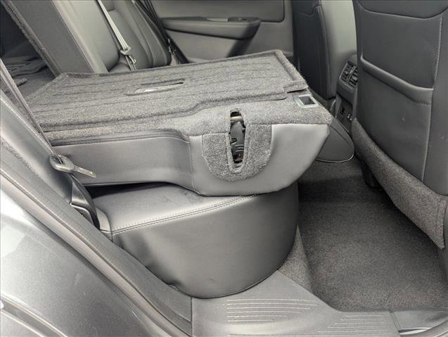 Used 2024 Nissan Rogue SL w/ SL Premium Package image 23