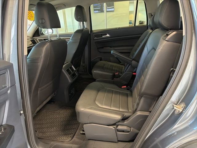Used 2019 Volkswagen Atlas SEL Premium image 18