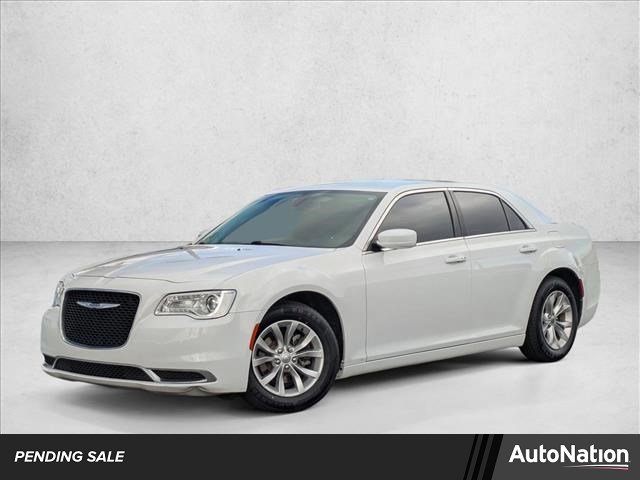 Used 2020 Chrysler 300 Touring image 1
