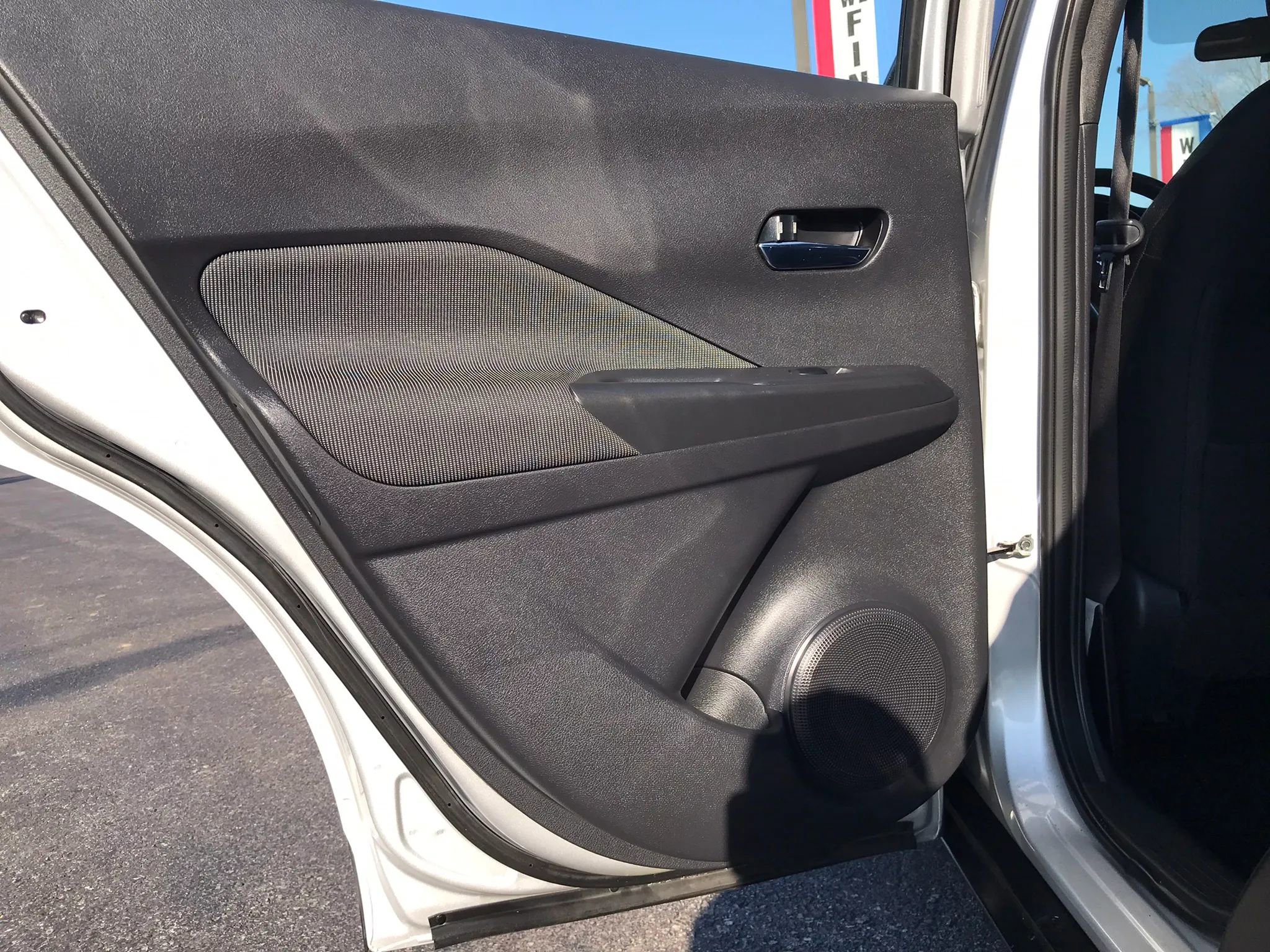Used 2019 Nissan Kicks SV image 24