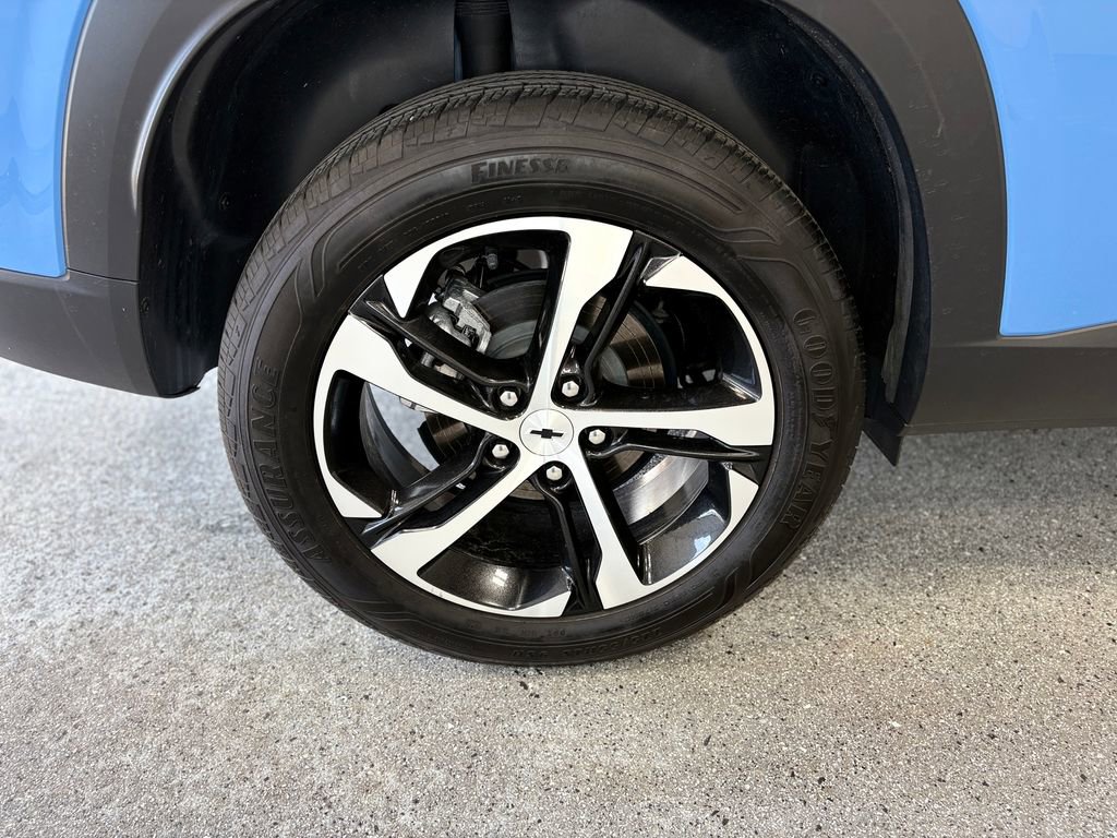 Used 2024 Chevrolet Trax RS w/ Driver Confidence Package image 25